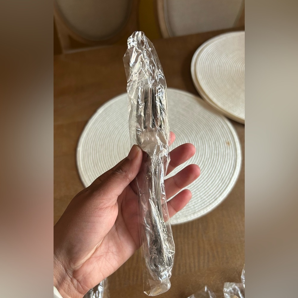 Pack of six Oneida salad forks